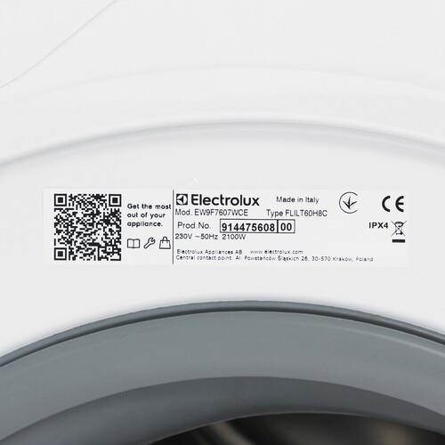 Стиральная машина Electrolux EW9F7607WCE белый