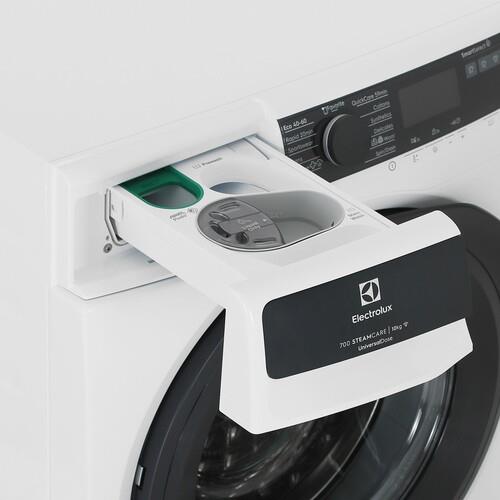 Стиральная машина Electrolux EW7F5612SQE белый