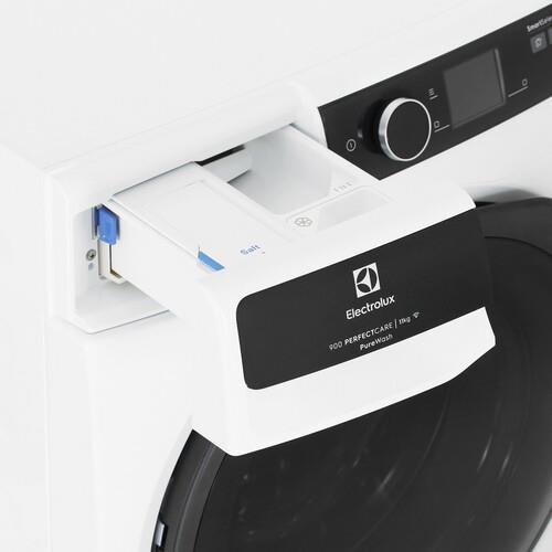 Стиральная машина Electrolux EW9F7607WCE белый